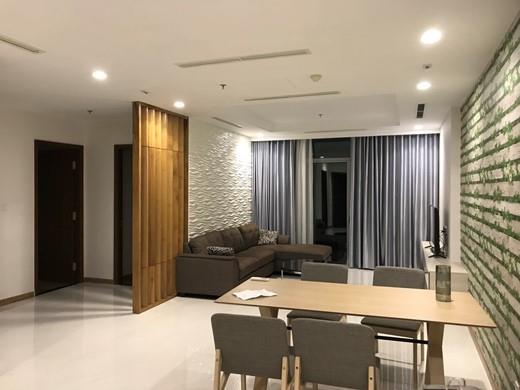 apartment for rent in HCMC BT105L390 Vu (1)